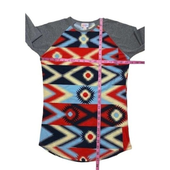 LuLaRoe Randy Gray Red Blue Aztec Southwestern Raglan Sleeve Sz XS NEW - Picture 3 of 7